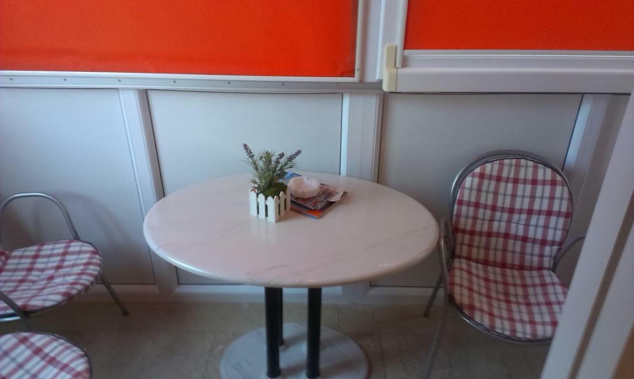 Apartment Viki Макарска Екстериор снимка